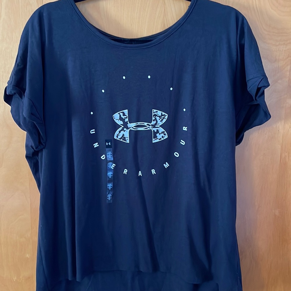 Under Armour tshirt